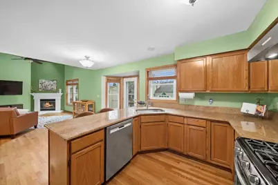 3195 Village Green Drive, Aurora, IL 60504 - Photo 6