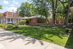 9950 S Hamilton Ave, Chicago, IL 60643 - Photo 24