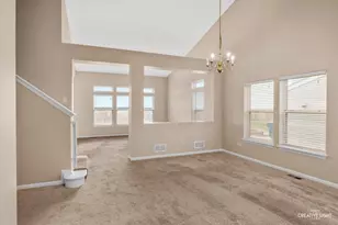 16141 Laurel Oak Dr, Crest Hill, IL 60403 - Photo 4