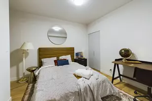 2437 W Walton St, Chicago, IL 60622 - Photo 14