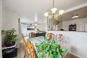 2065 Millpond Ln, Hanover Park, IL 60133 - Photo 8