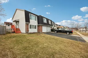 2065 Millpond Ln, Hanover Park, IL 60133 - Photo 4