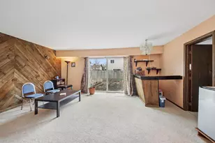 2065 Millpond Ln, Hanover Park, IL 60133 - Photo 20