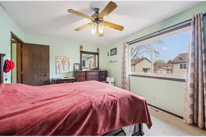 2065 Millpond Lane, Hanover Park, IL 60133 - Photo 16