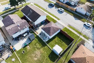 7624 Lockwood Ave, Burbank, IL 60459 - Photo 30