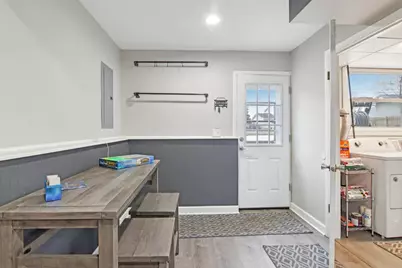 1811 Longmeadow Drive, Lindenhurst, IL 60046 - Photo 30