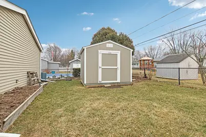 1811 Longmeadow Drive, Lindenhurst, IL 60046 - Photo 36