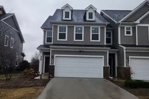 529 Wolverine Dr, Aurora, IL 60502 - Photo 2