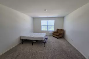 1801 Turtle Creek Dr, Aurora, IL 60503 - Photo 10