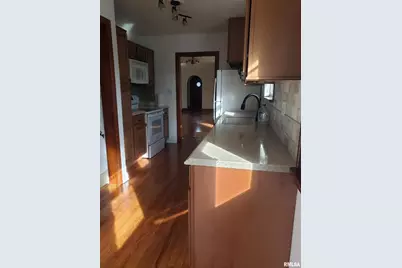 8300 Us-150 Highway, Coal Valley, IL 61240 - Photo 6