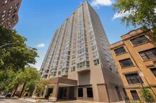 720 W Gordon Terrace, Chicago, IL 60613 - Photo 1