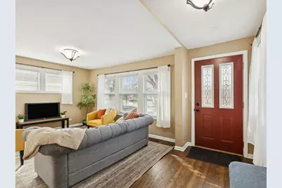 [Address not provided], Evanston, IL 60201 - Photo 2