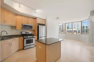 720 W Randolph St, Chicago, IL 60661 - Photo 2