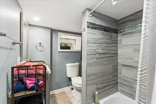 8833 S Dorchester Ave, Chicago, IL 60619 - Photo 12