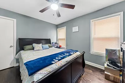 8833 S Dorchester Avenue, Chicago, IL 60619 - Photo 2