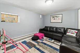 8833 S Dorchester Ave, Chicago, IL 60619 - Photo 10