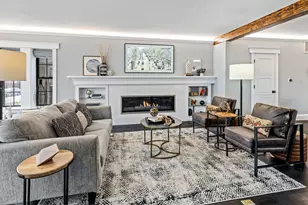 2712 W Sunnyside Ave, Chicago, IL 60625 - Photo 2