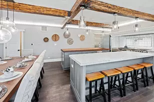 2712 W Sunnyside Ave, Chicago, IL 60625 - Photo 10