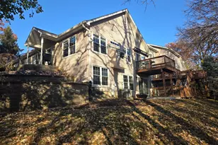 927 Treeline Ct, Lockport, IL 60441 - Photo 36