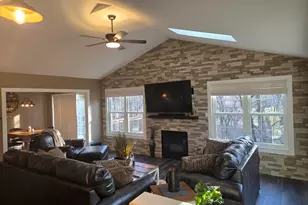 927 Treeline Ct, Lockport, IL 60441 - Photo 4