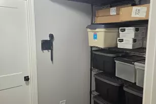 927 Treeline Ct, Lockport, IL 60441 - Photo 32