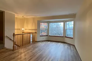 34 S Macgillis Dr, Round Lake, IL 60073 - Photo 2