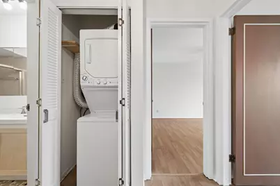 7510 Farmingdale Drive #407, Darien, IL 60561 - Photo 16