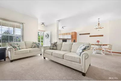 514 Clayton Circle #514, Sycamore, IL 60178 - Photo 4