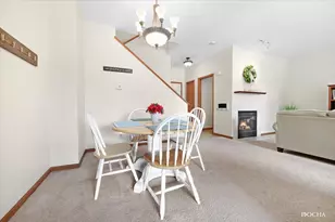 514 Clayton Cir, Sycamore, IL 60178 - Photo 8