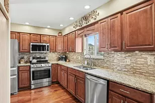 21020 W Ardmore Cir, Plainfield, IL 60544 - Photo 10