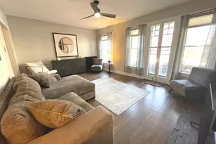 1057 W Columbia Ave, Chicago, IL 60626 - Photo 4