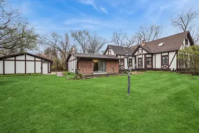 609 Forest Edge Lane, Des Plaines, IL 60016 - Photo 1