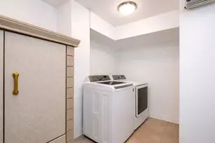 2854 W 99th St, Evergreen Park, IL 60805 - Photo 18