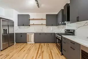 1945 W Thomas St, Chicago, IL 60622 - Photo 2