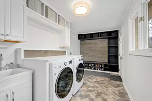 734 Forest Glen Ln, Oak Brook, IL 60523 - Photo 20