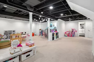 734 Forest Glen Ln, Oak Brook, IL 60523 - Photo 30