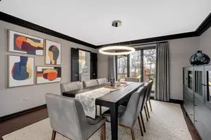 734 Forest Glen Ln, Oak Brook, IL 60523 - Photo 8