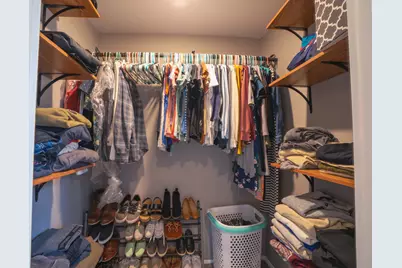 1935 Larchmont Road, Hoffman Estates, IL 60169 - Photo 16