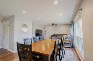 1935 Larchmont Rd, Hoffman Estates, IL 60169 - Photo 6