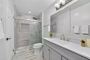 1293 W Oakmont Rd, Hoffman Estates, IL 60169 - Photo 20