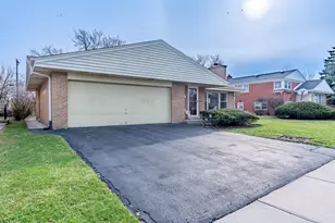 3835 W Jarlath St, Lincolnwood, IL 60712 - Photo 26