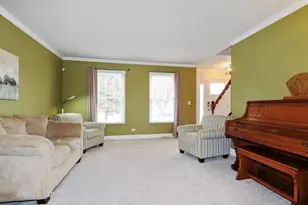 1244 Hollingswood Ave, Naperville, IL 60564 - Photo 2