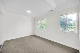 607 Berkley Ct, Schaumburg, IL 60194 - Photo 8