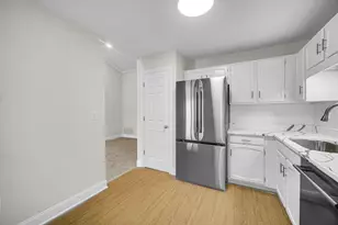 607 Berkley Ct, Schaumburg, IL 60194 - Photo 12
