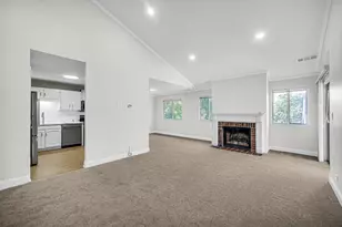 607 Berkley Ct, Schaumburg, IL 60194 - Photo 6