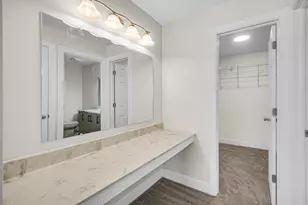 607 Berkley Ct, Schaumburg, IL 60194 - Photo 16