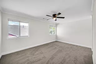 607 Berkley Ct, Schaumburg, IL 60194 - Photo 14