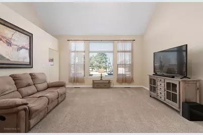 2033 Wild Indigo Lane, Yorkville, IL 60560 - Photo 6