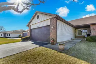 13740 S Magnolia Dr, Plainfield, IL 60544 - Photo 2