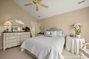 371 Gazebo Ln, Lombard, IL 60148 - Photo 10